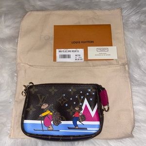 Louis Vuitton mini pochette Christmas edition